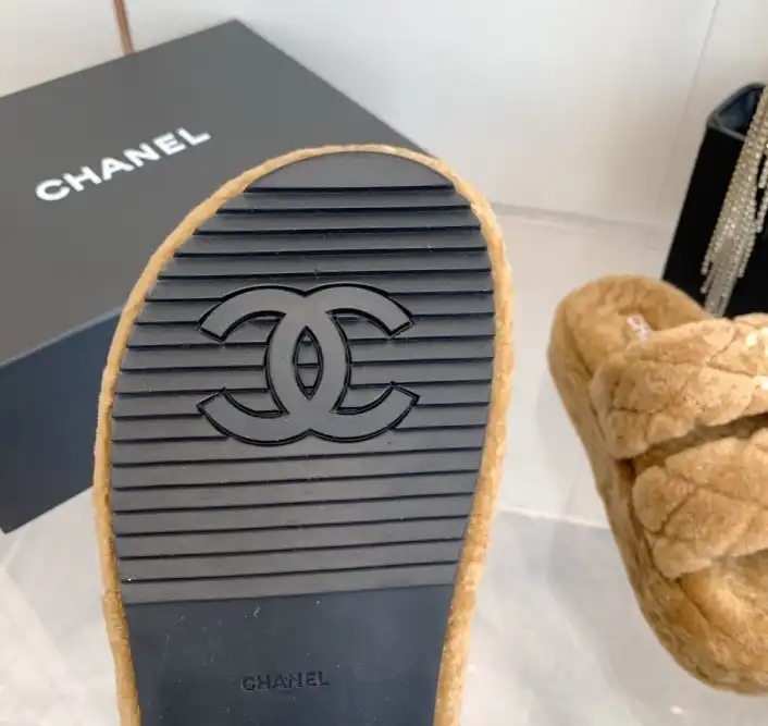 hype Chanel Slippers