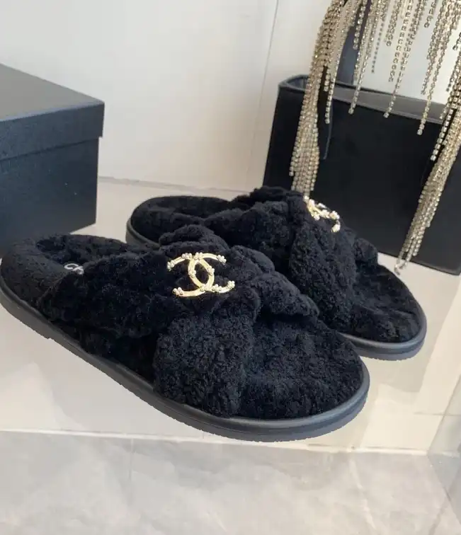 hype Chanel Slippers