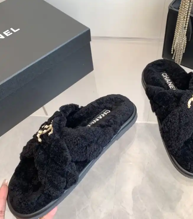 hype Chanel Slippers