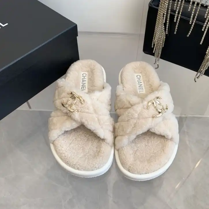 hype Chanel Slippers