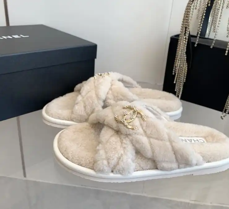 hype Chanel Slippers