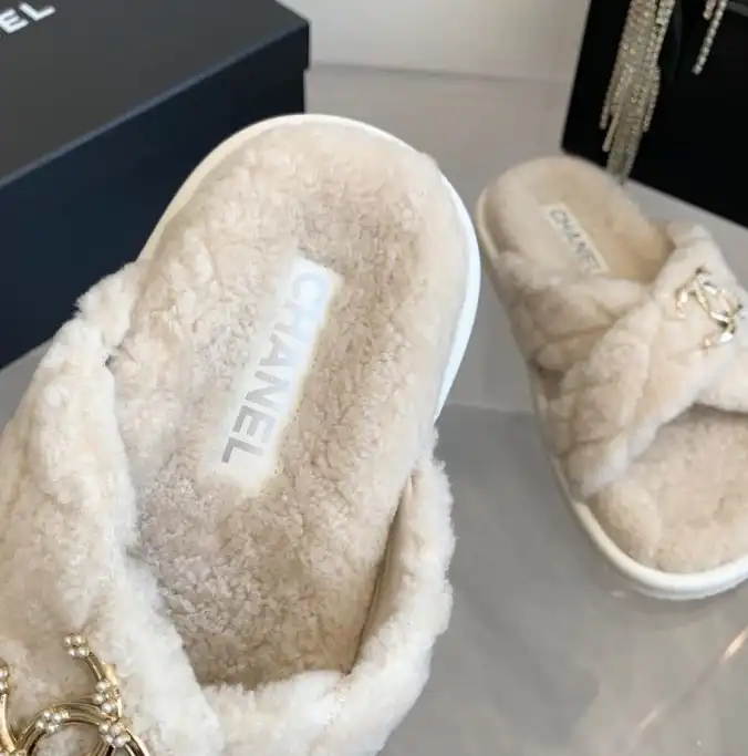 hype Chanel Slippers