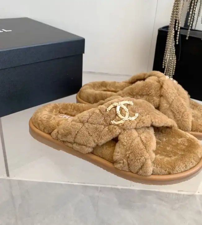 hype Chanel Slippers