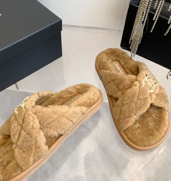 hype Chanel Slippers