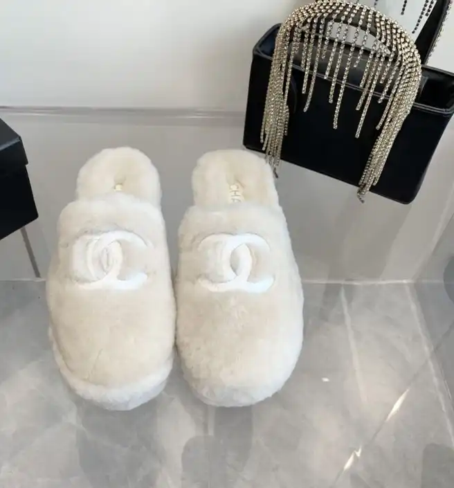 hype Chanel Slippers