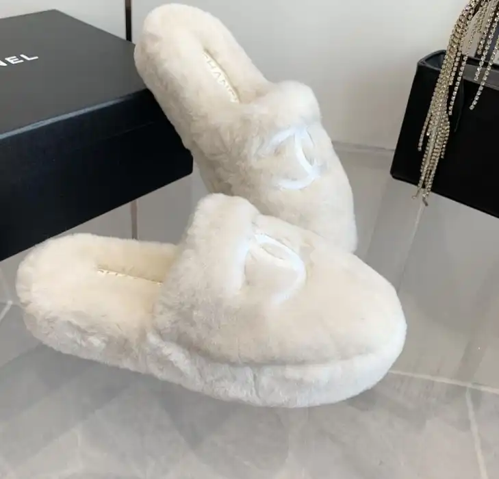 hype Chanel Slippers