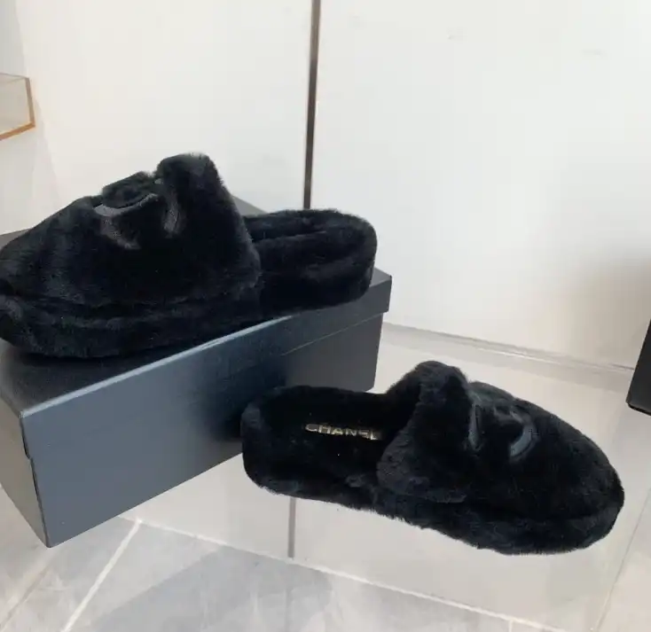 hype Chanel Slippers