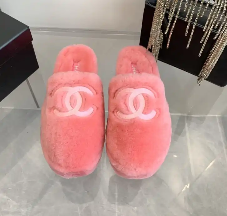 hype Chanel Slippers