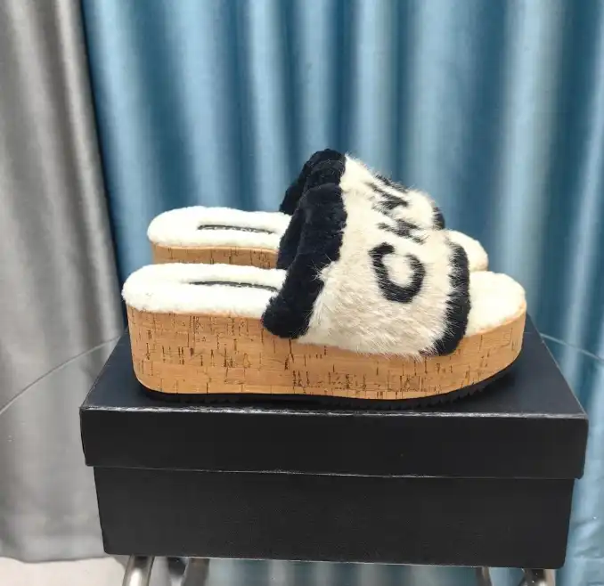 hype Chanel Slippers