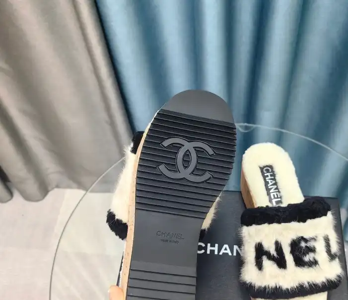 hype Chanel Slippers