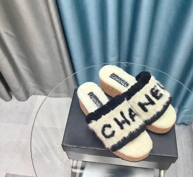 hype Chanel Slippers