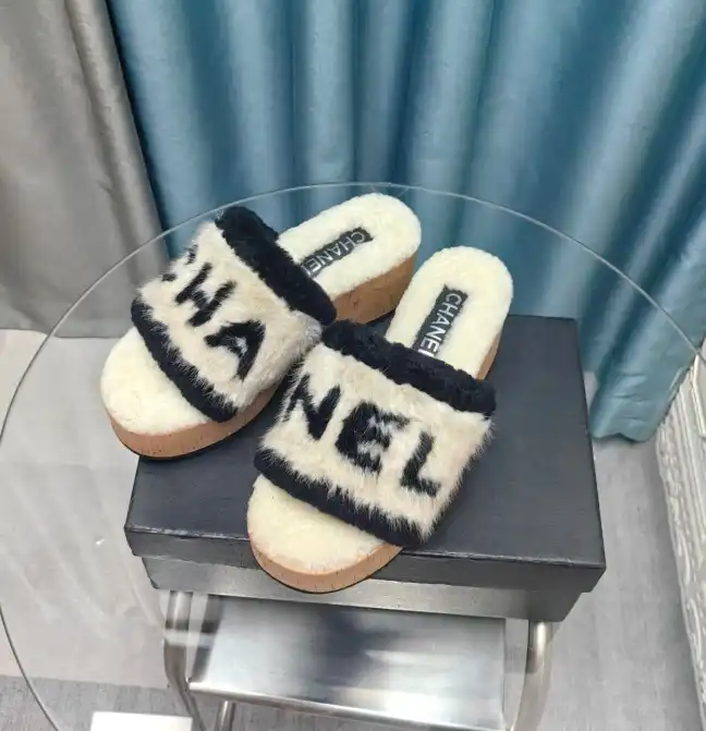 hype Chanel Slippers