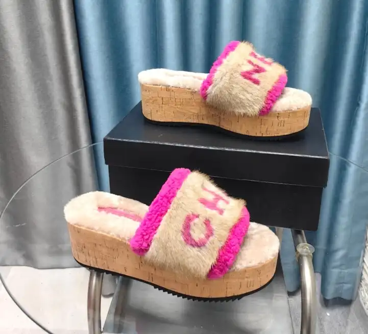 hype Chanel Slippers