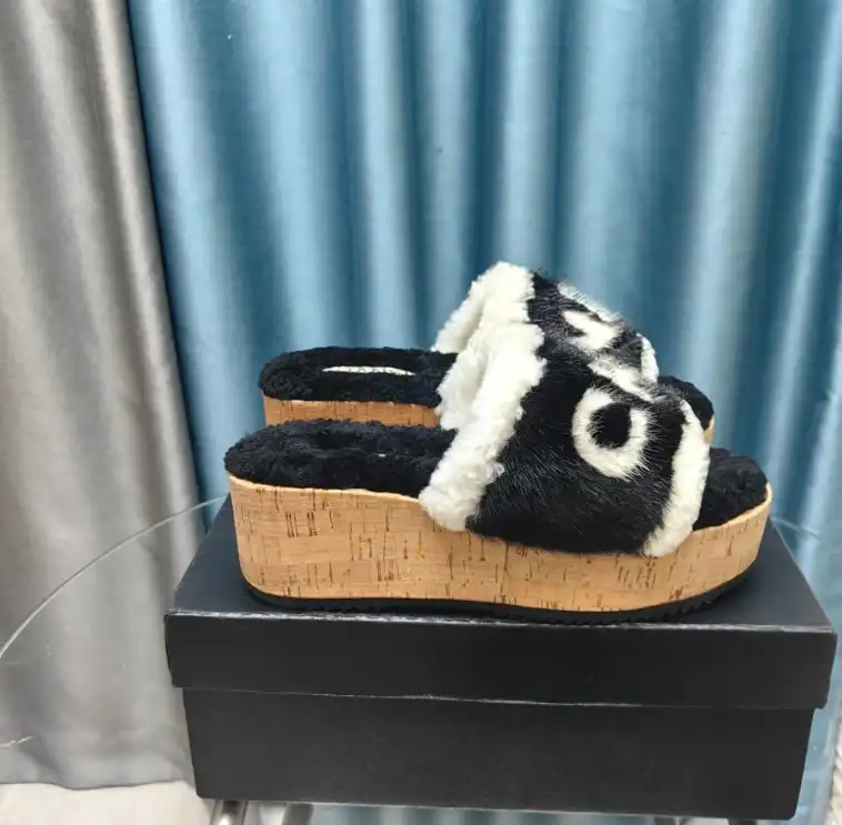 hype Chanel Slippers