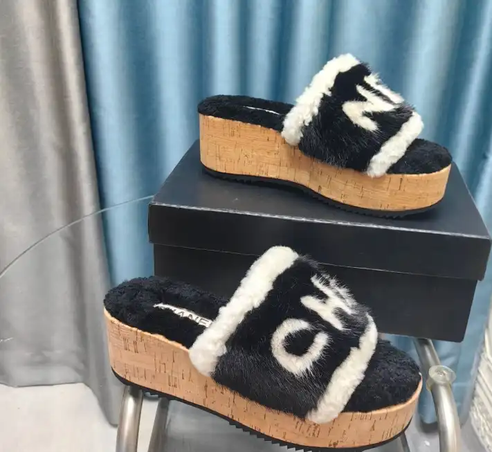 hype Chanel Slippers