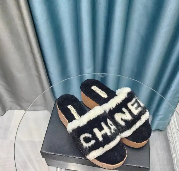 hype Chanel Slippers