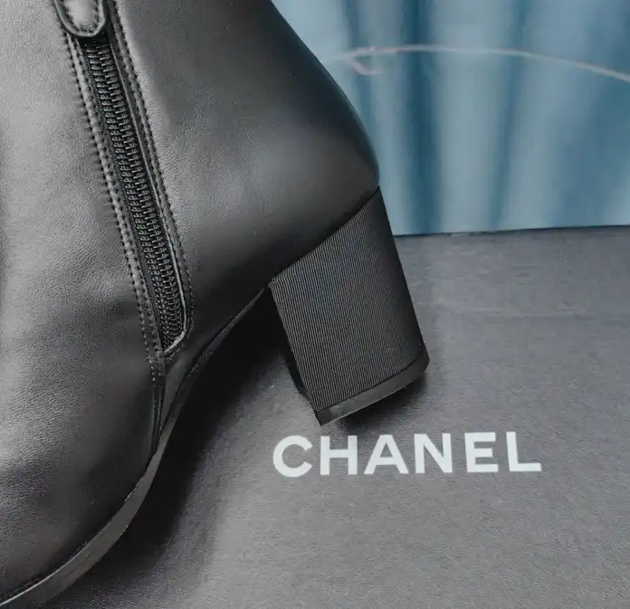 hype Chanel Boots