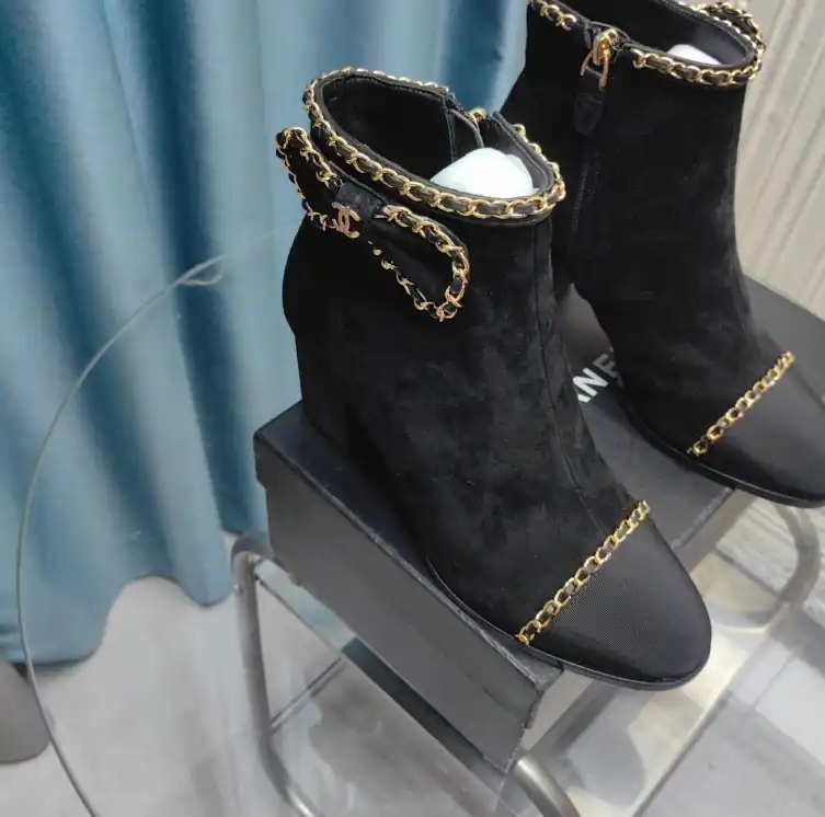 hype Chanel Boots