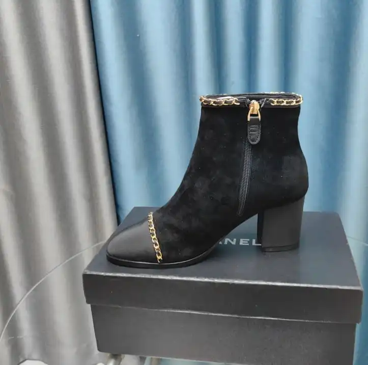 hype Chanel Boots