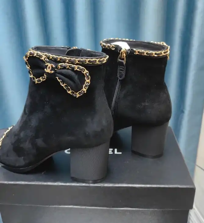 hype Chanel Boots