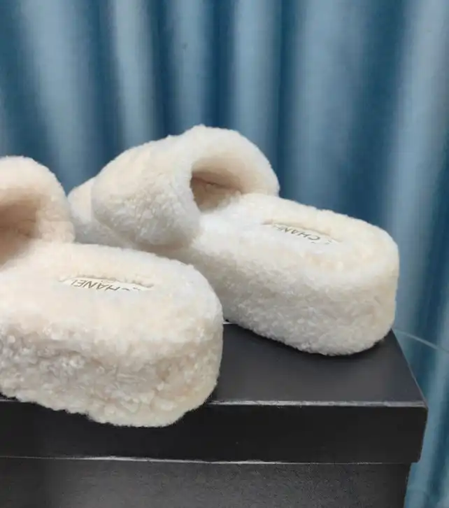 hype Chanel Slippers