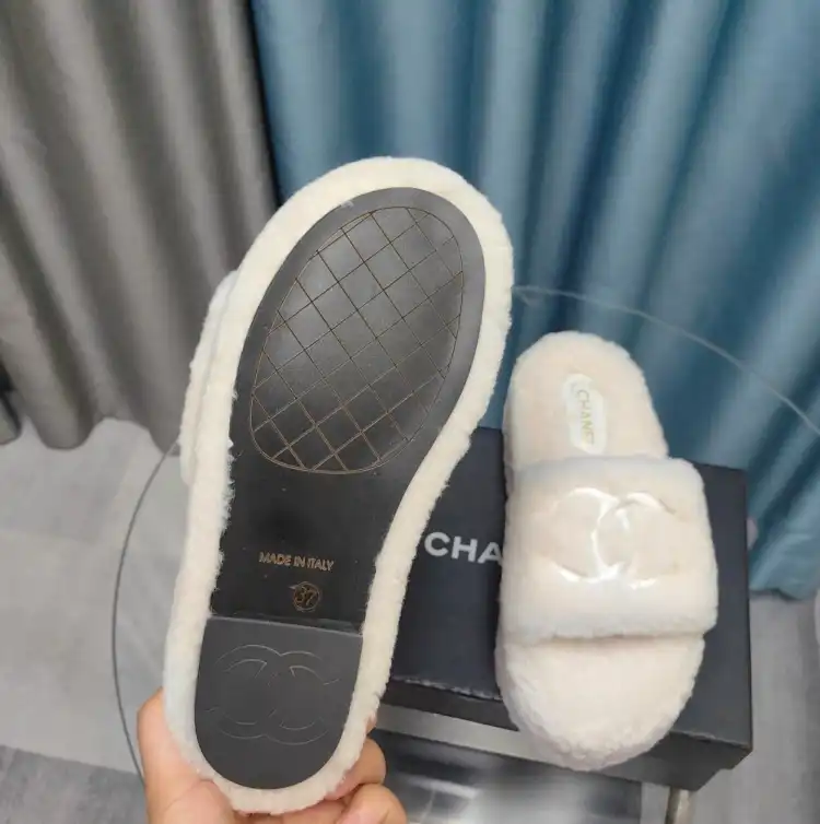 hype Chanel Slippers