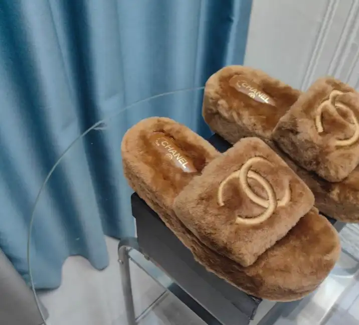 hype Chanel Slippers