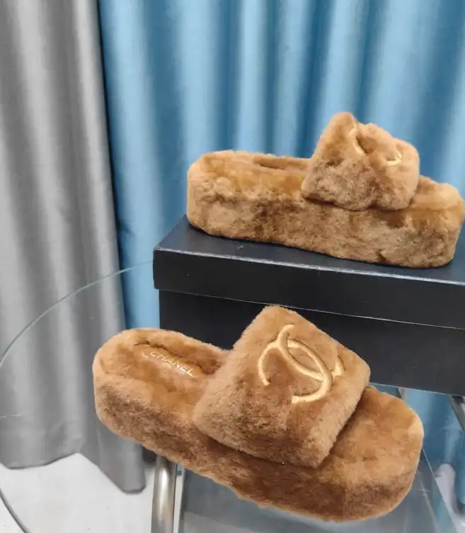 hype Chanel Slippers