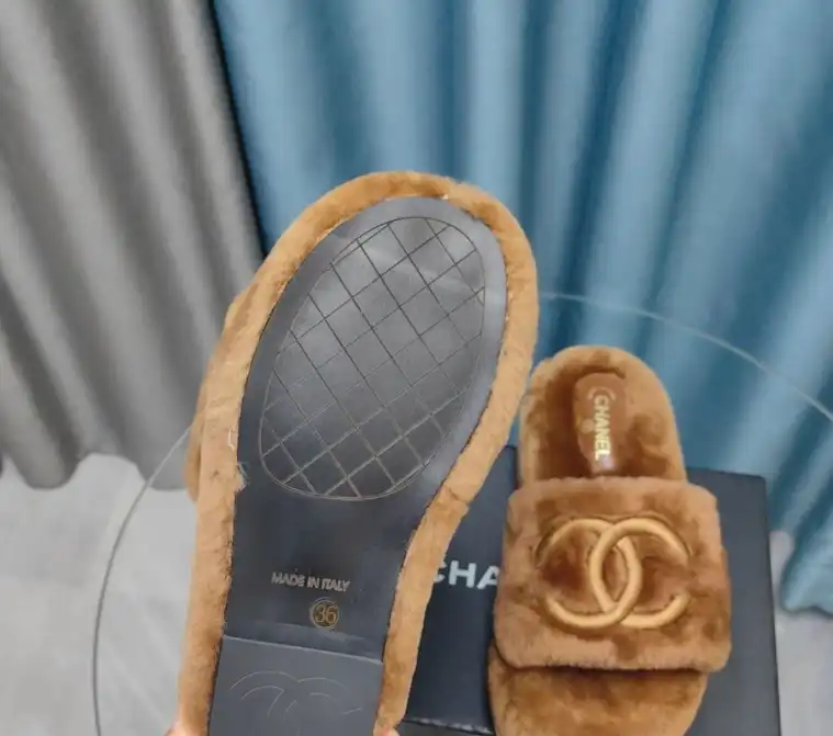 hype Chanel Slippers