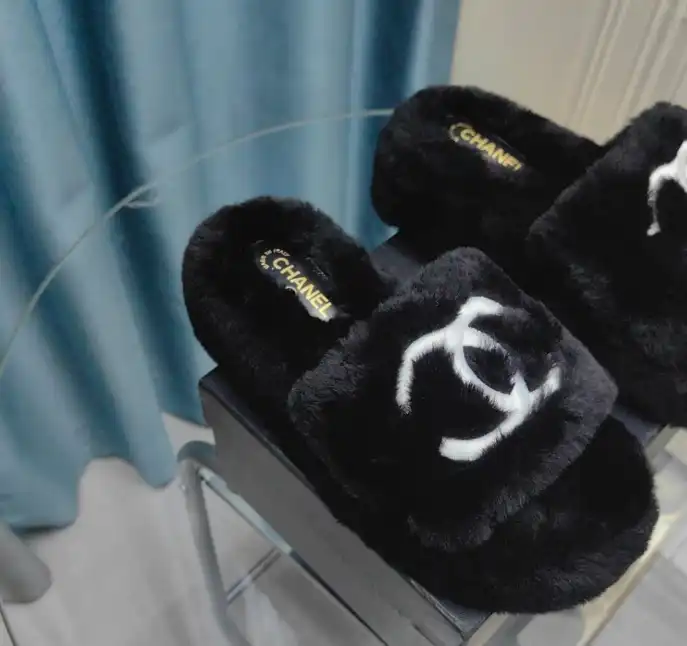 hype Chanel Slippers