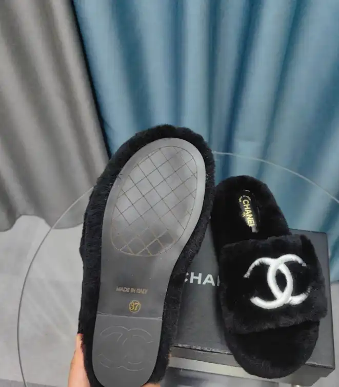 hype Chanel Slippers