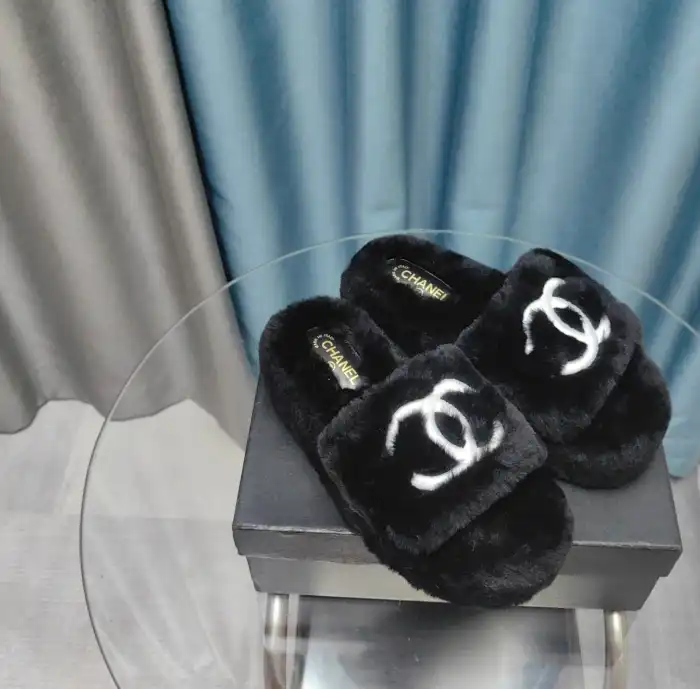 hype Chanel Slippers