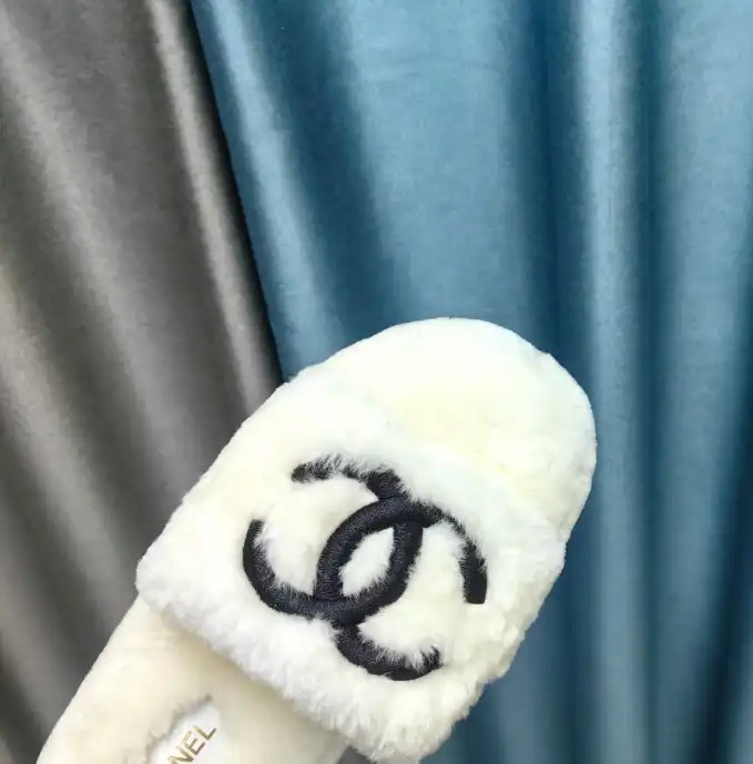 hype Chanel Slippers