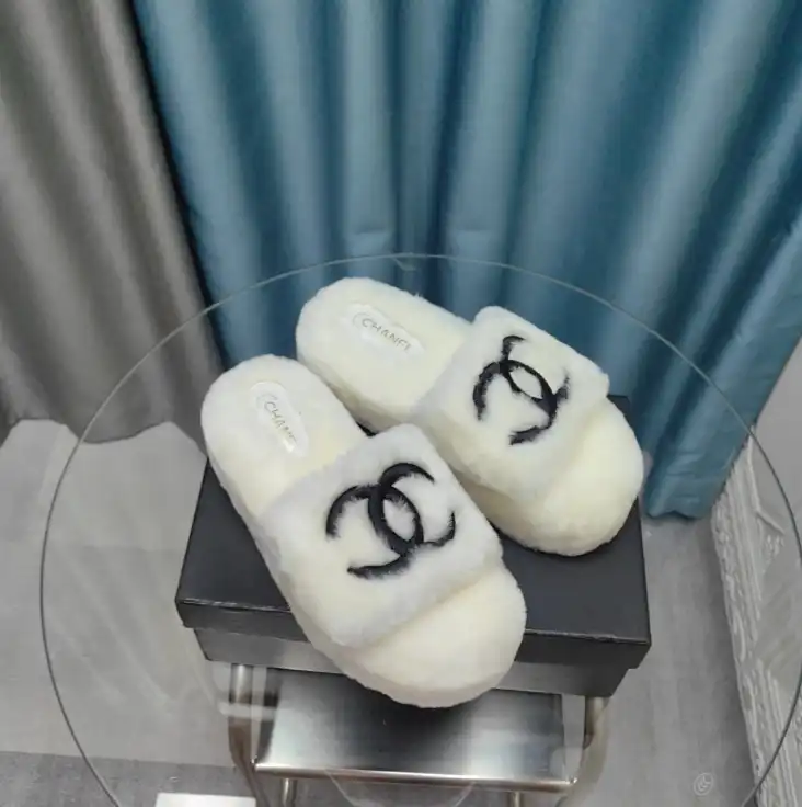 hype Chanel Slippers