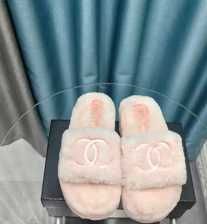 hype Chanel Slippers