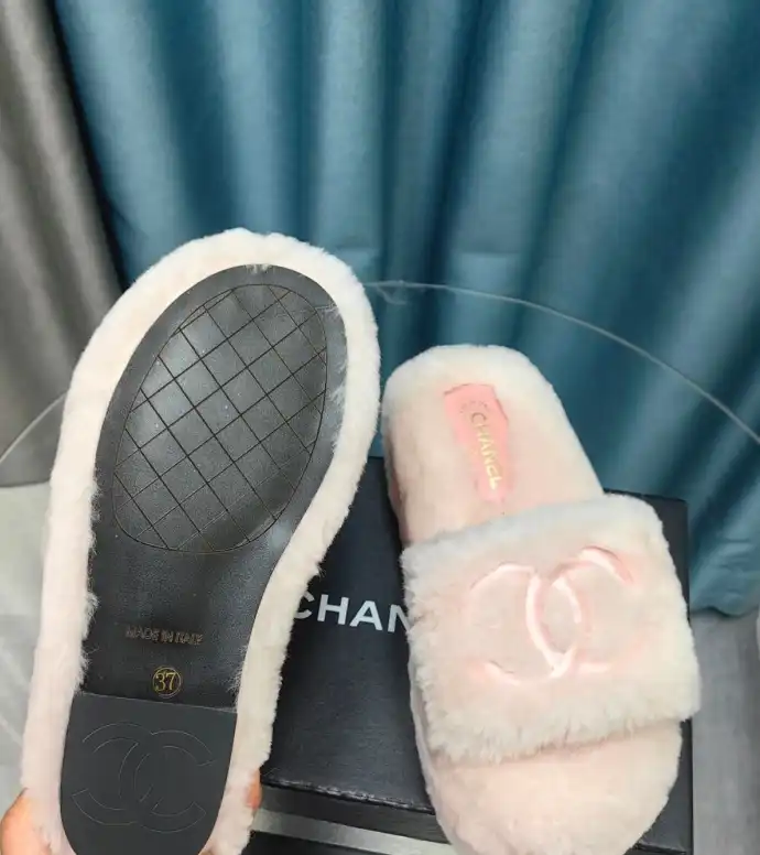 hype Chanel Slippers