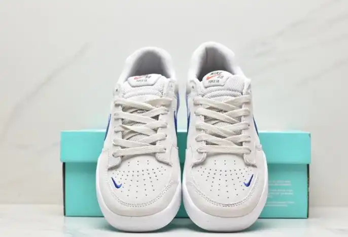 hype Nike Sneakers