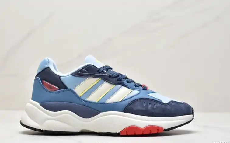 hype Adidas Sneakers