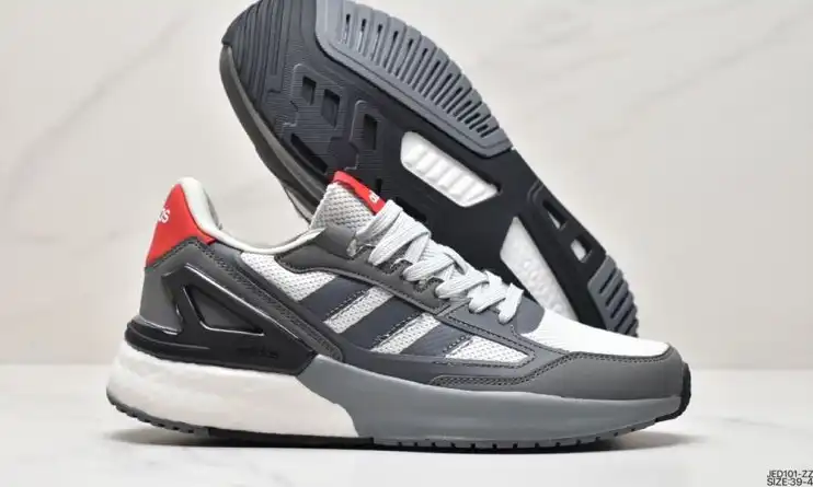 hype Adidas Sneakers