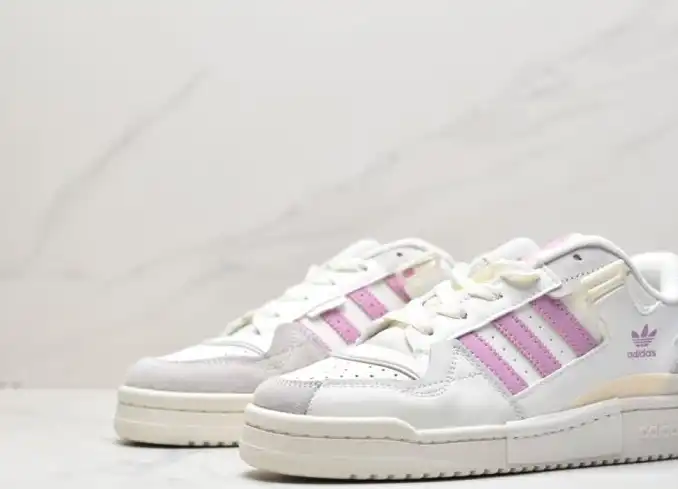 hype Adidas Sneakers