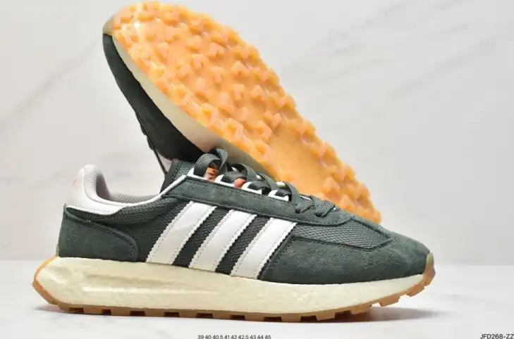 hype Adidas Sneakers