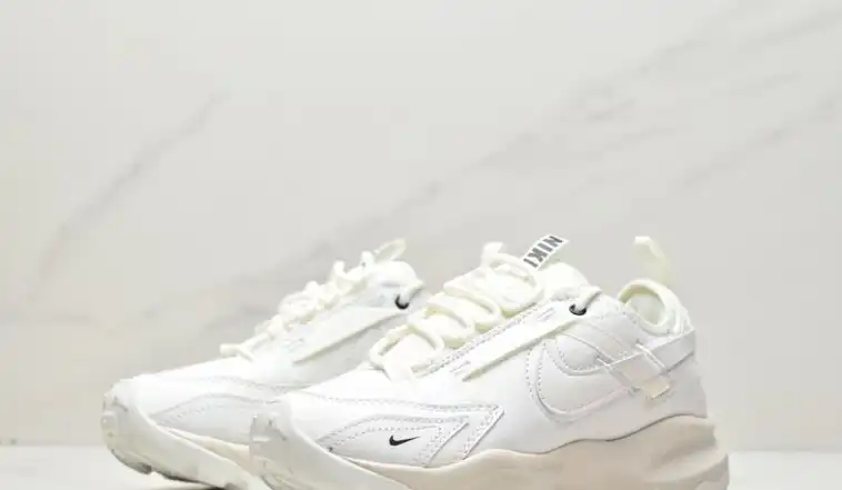 hype Nike Sneakers