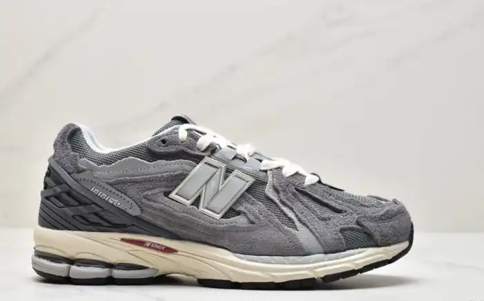 hype New Balance Sneakers