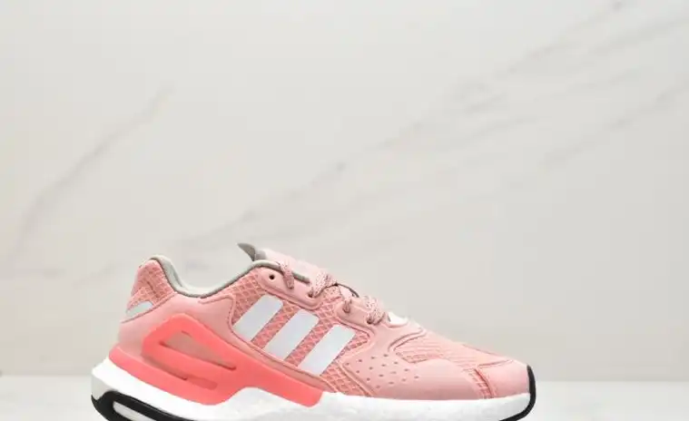 hype Adidas Sneakers