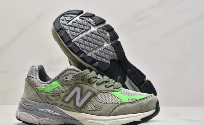 hype New Balance Sneakers