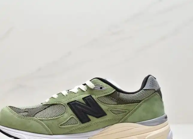 hype New Balance Sneakers