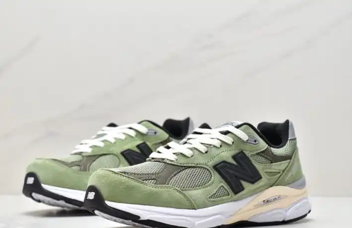 hype New Balance Sneakers