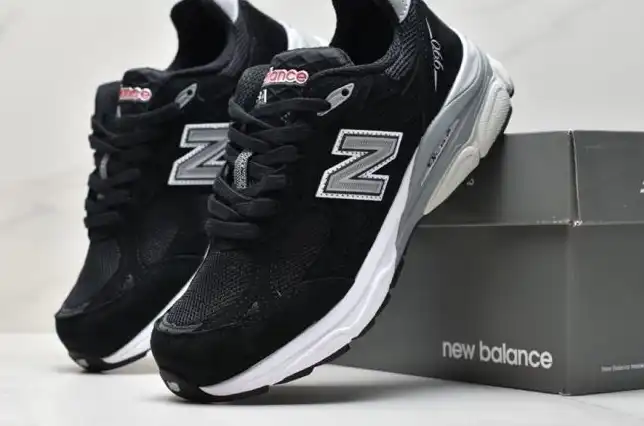 hype New Balance Sneakers