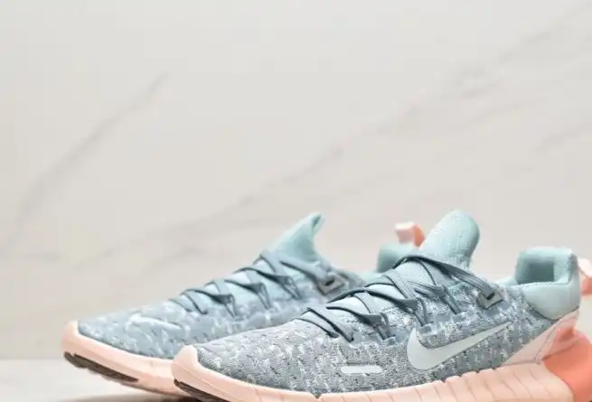 hype Nike Sneakers