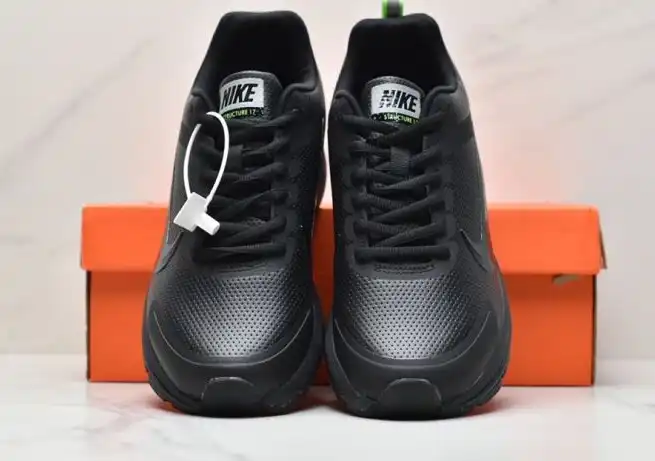 hype Nike Sneakers